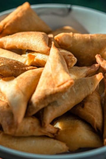 samoussas-poulet-reunion